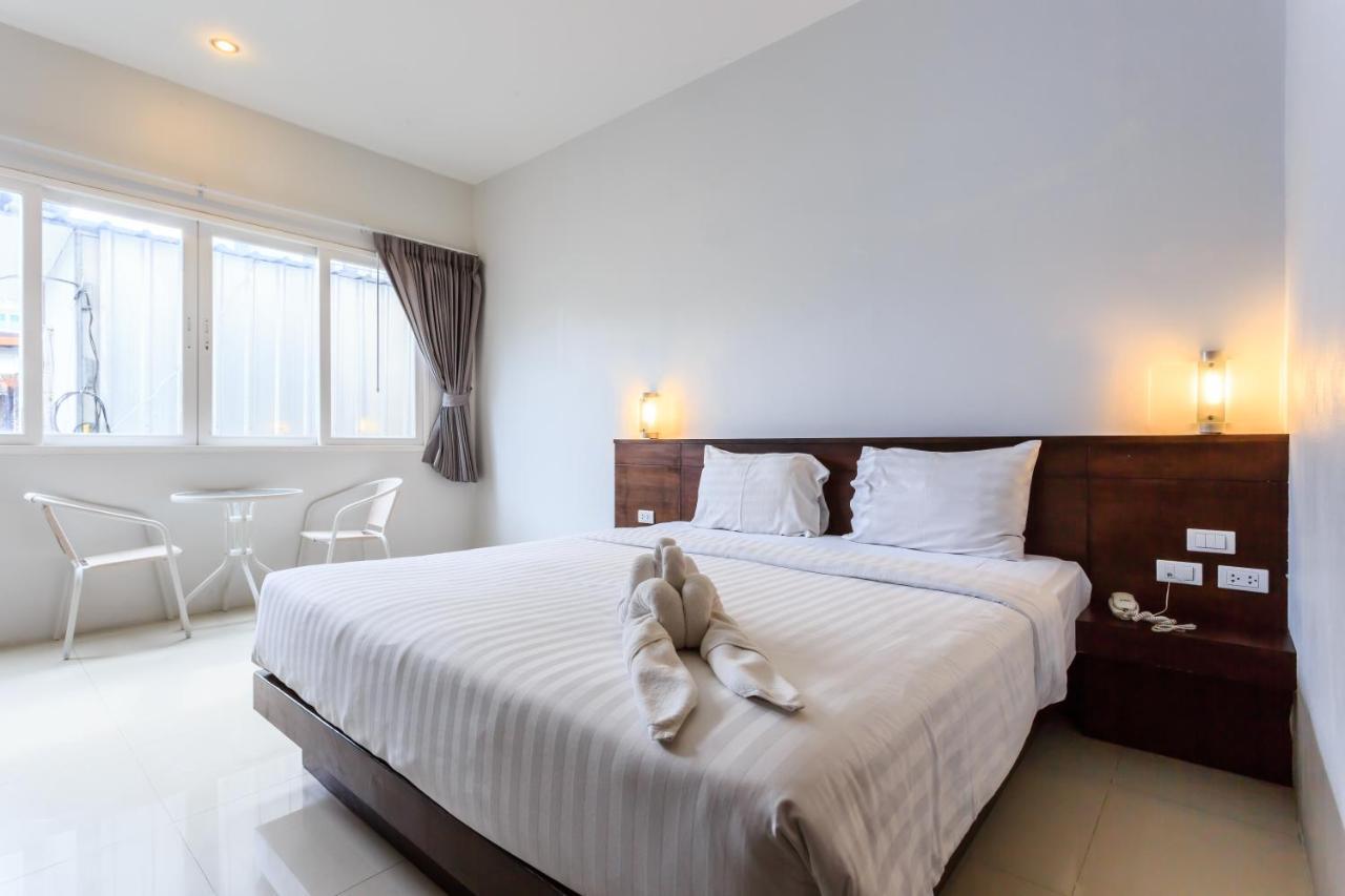 77 Bangla Hotel - Sha Certified Phuket Habitación foto